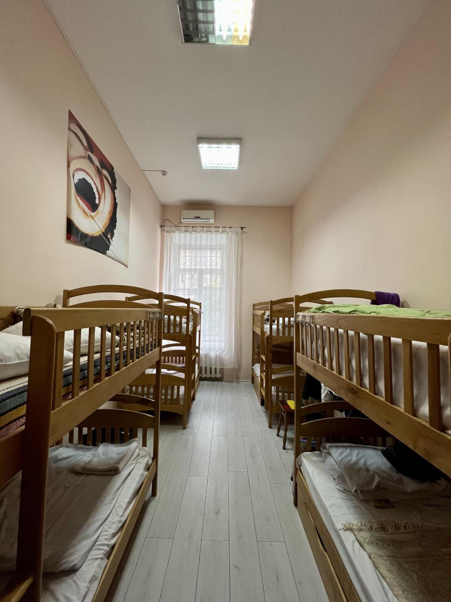 Dja Hostel Kiev Ngoại thất bức ảnh