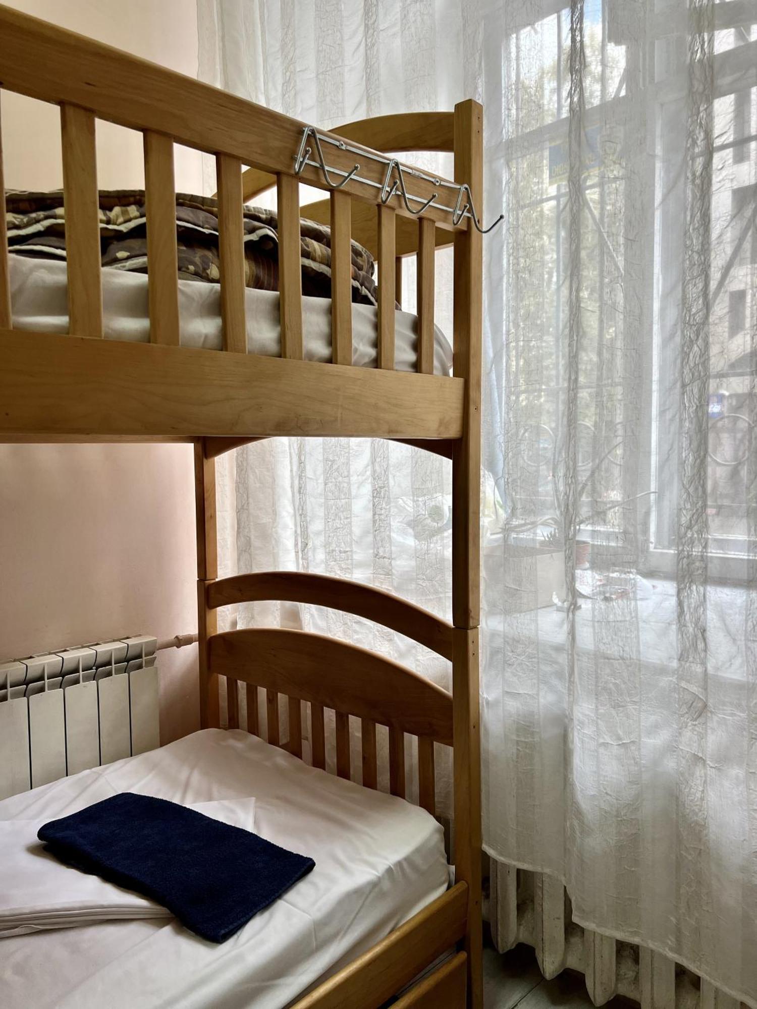 Dja Hostel Kiev Ngoại thất bức ảnh