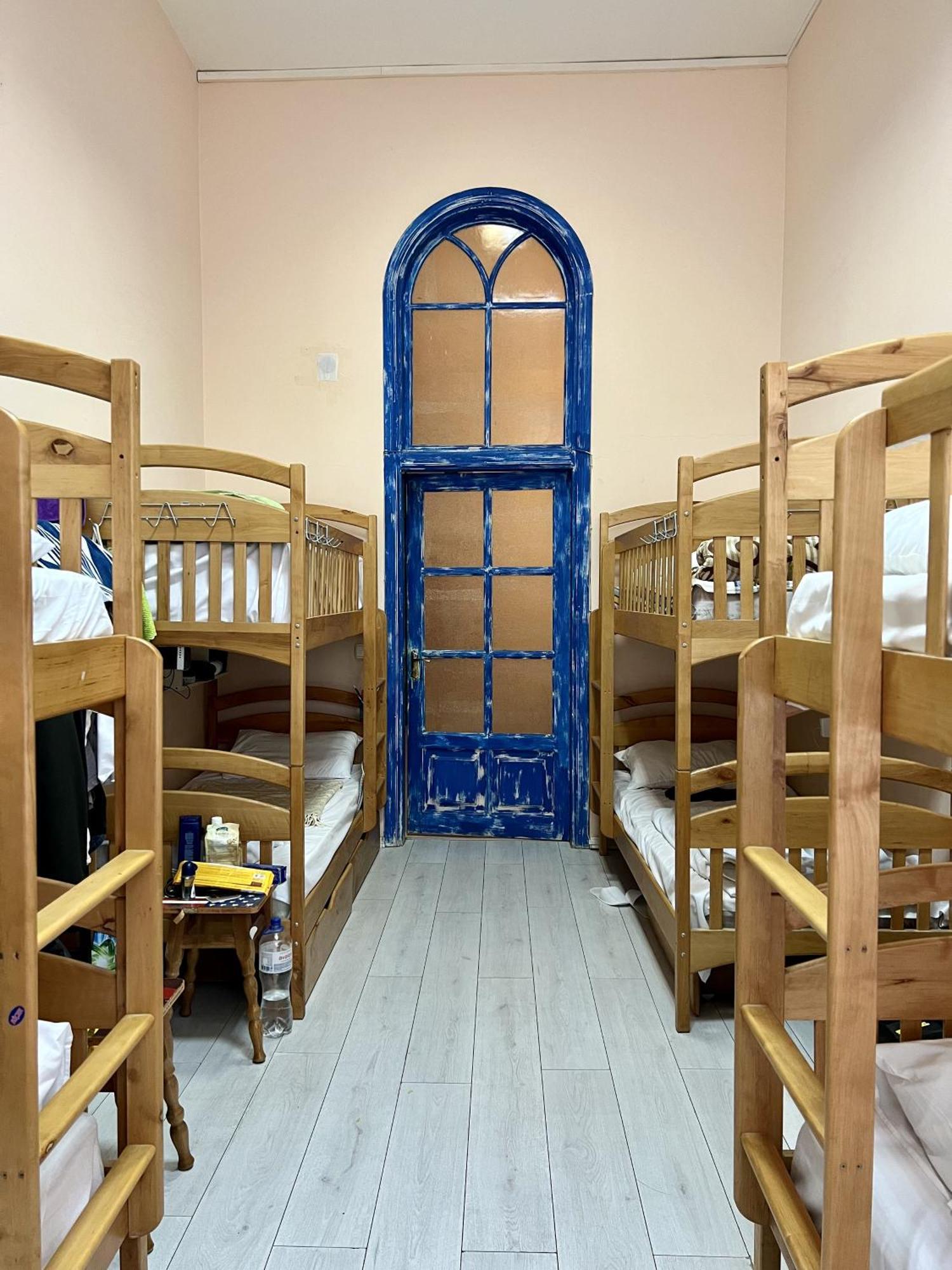 Dja Hostel Kiev Ngoại thất bức ảnh