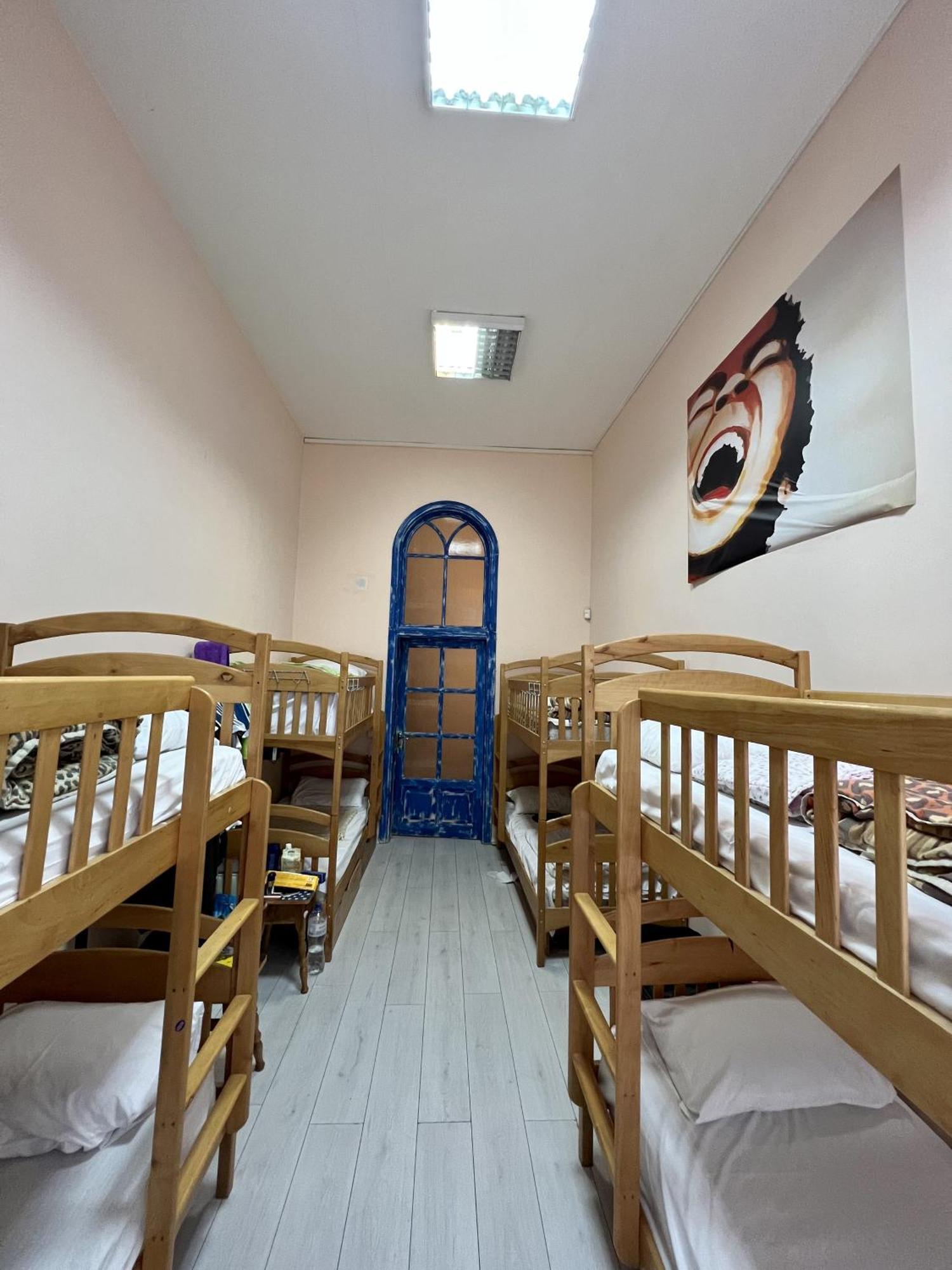 Dja Hostel Kiev Ngoại thất bức ảnh
