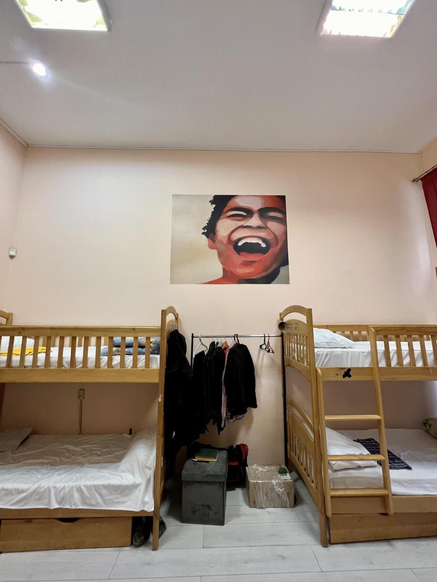 Dja Hostel Kiev Ngoại thất bức ảnh